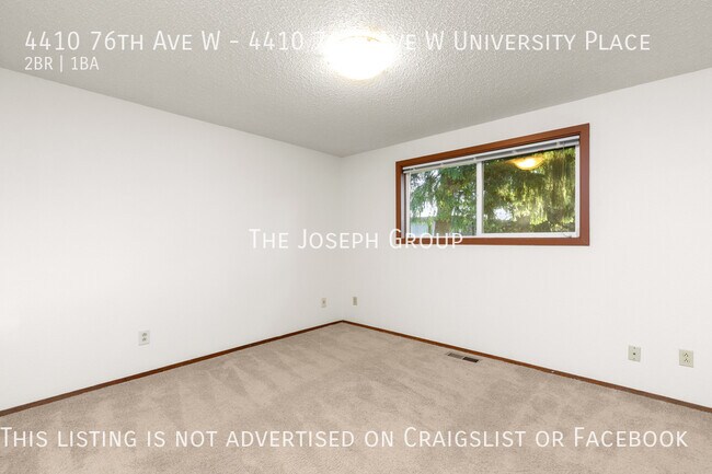 Building Photo - Sun-filled 2BD/1BA in University Place Duplex