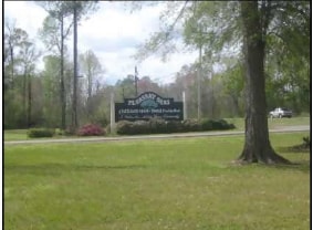 Building Photo - Pleasant Oaks Mobile Home Park