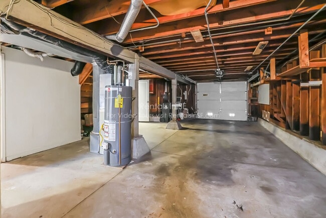 Building Photo - 1714 44th Ave