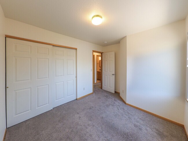Building Photo - 1106 Timberline Ct