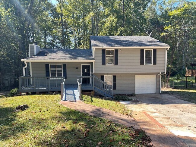 Primary Photo - 2496 Landington Way NW