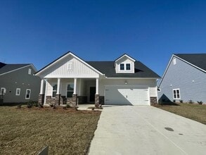 Building Photo - 2062 Santa Maria St