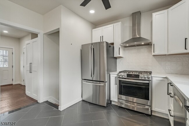 Building Photo - 45 Clark Ave