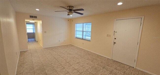 Building Photo - 700 E Airport Blvd