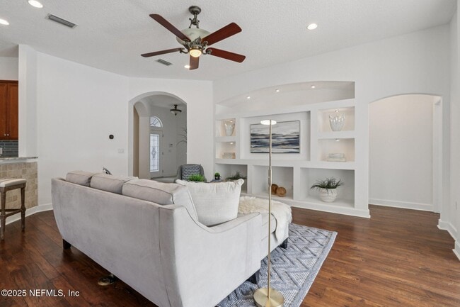 Building Photo - 10008 Sifton Ct