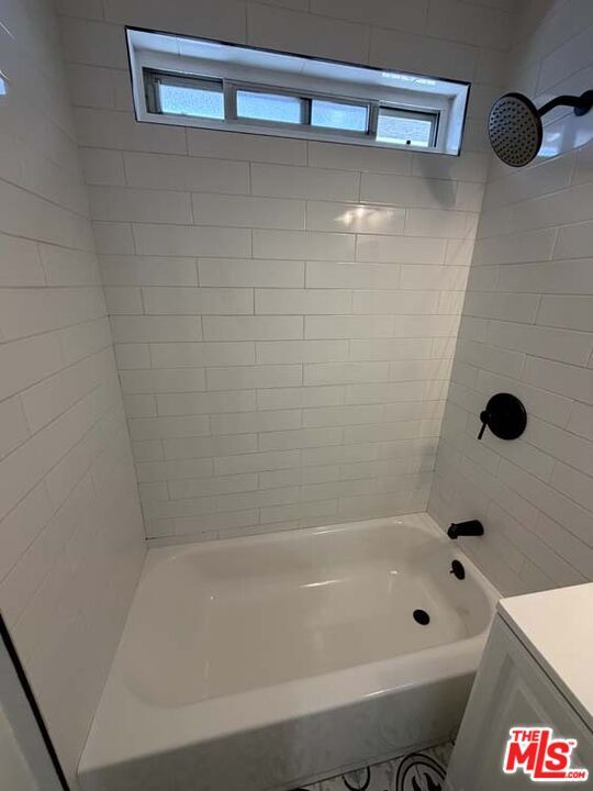 Building Photo - 8818 Ramsgate Ave