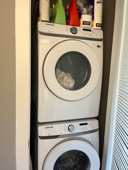 Laundry - 1704 Church St