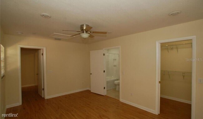 Building Photo - 4627 W El Prado Blvd