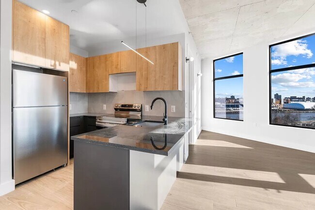 Building Photo - 101 Macombs Place