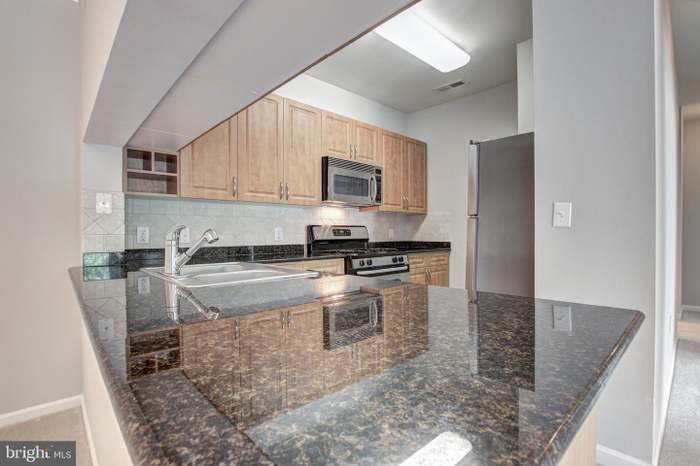 Building Photo - 12120 Garden Ridge Ln