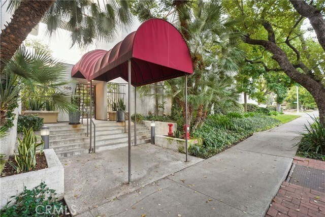 Building Photo - 500 E Del Mar Blvd