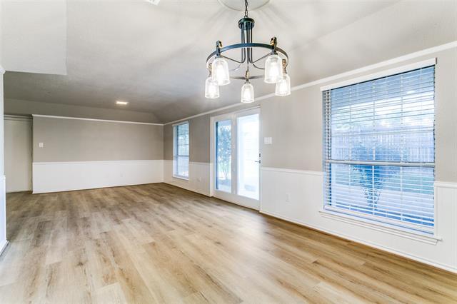 Building Photo - 2 Linderhof Cir