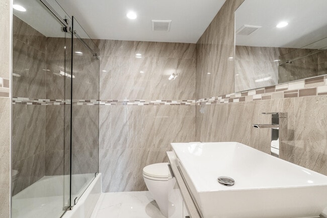 Building Photo - 1111 S Ocean Blvd