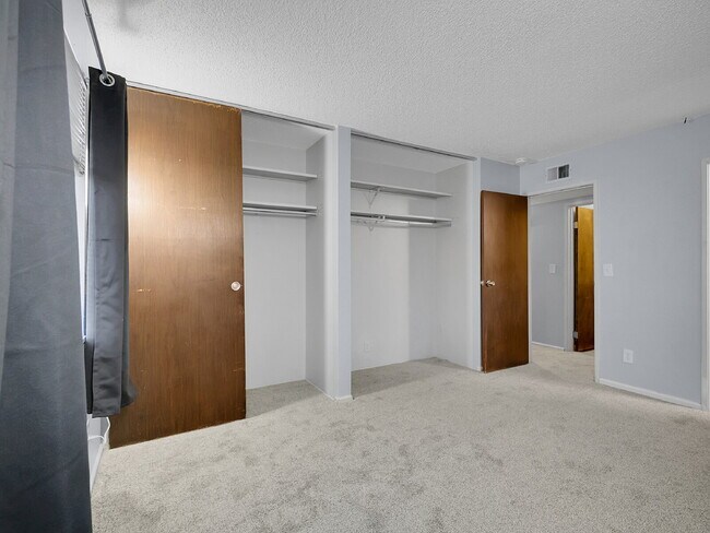 Building Photo - $1,500.00, 2-bed, 2-bath located in Denver with $500 OFF FIRST MONTH'S RENT!