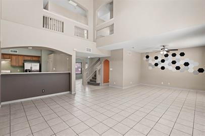 Building Photo - Large 2 story home with refrigerated air, huge backyard.