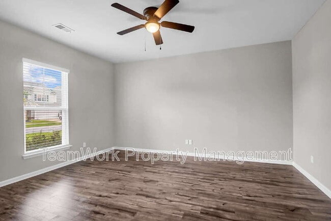 Building Photo - 158 Hayworth Rd