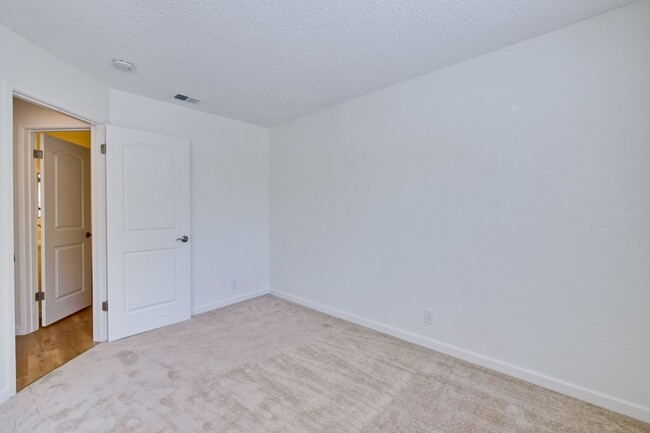 Building Photo - Updated 3-bedroom Home in San Jose!