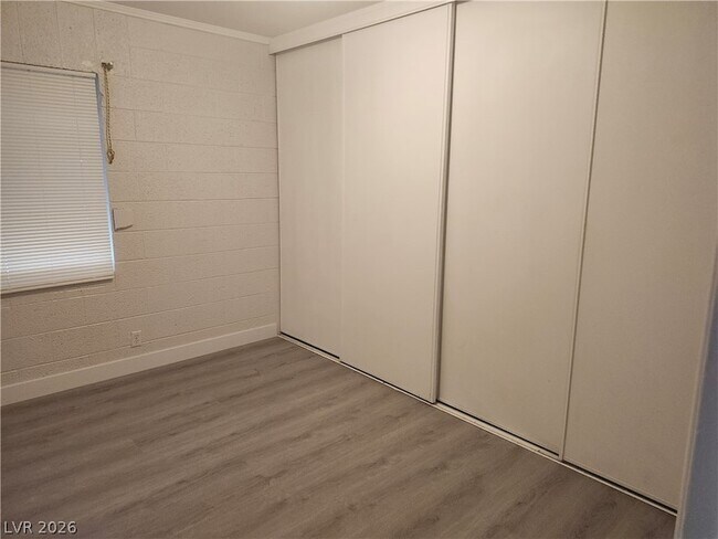 Building Photo - 4624 Evergreen Pl