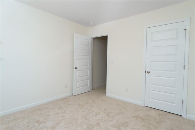 Building Photo - 2187 Foley Pk St