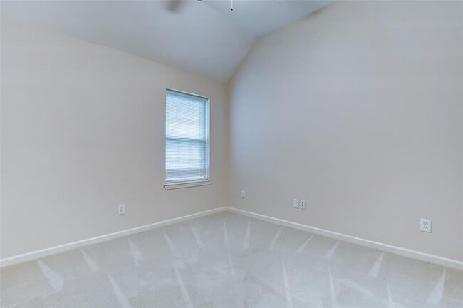 Building Photo - 7039 Clustering Oak Ct