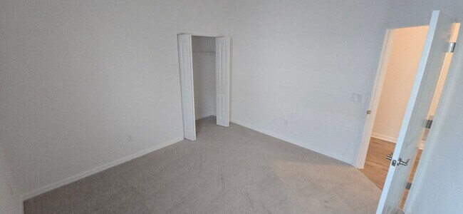 Building Photo - Brand New Moonstone Patio Villa – Walk to ...