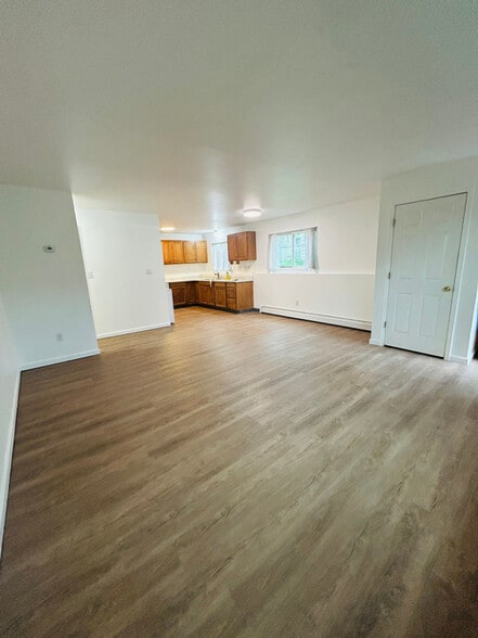 Primary Photo - 227 E 12th Ave