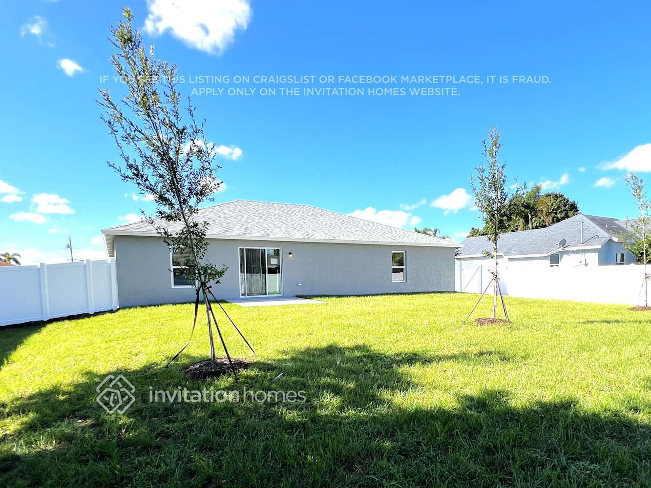 Building Photo - 691 SW Hillsboro Cir