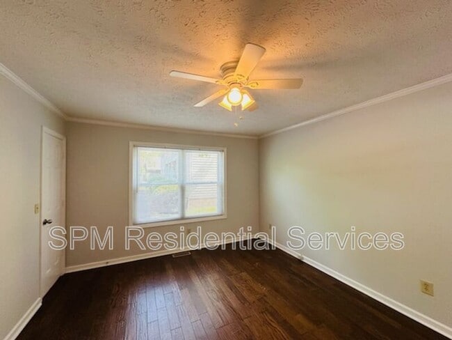 Building Photo - 1811 Savannah Ct
