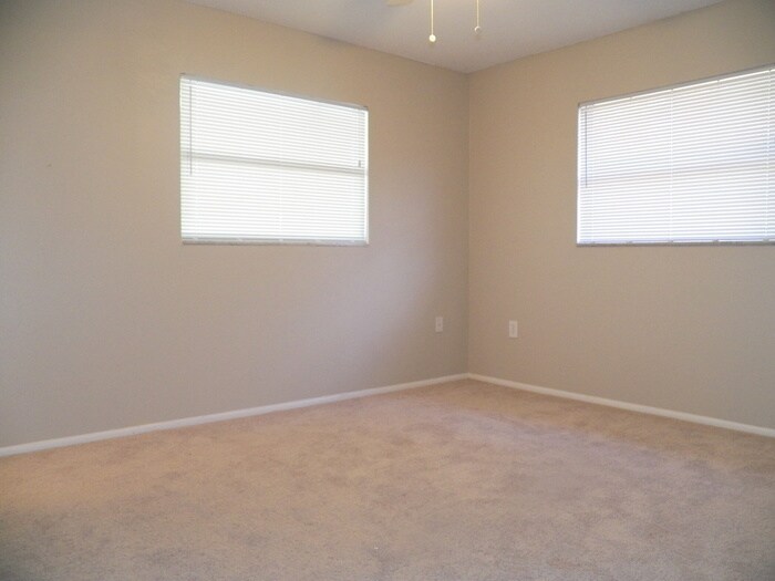 Building Photo - 226 Bolender Ct