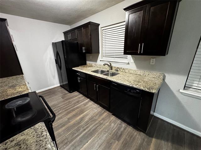 Building Photo - 2607 Clearview Cir