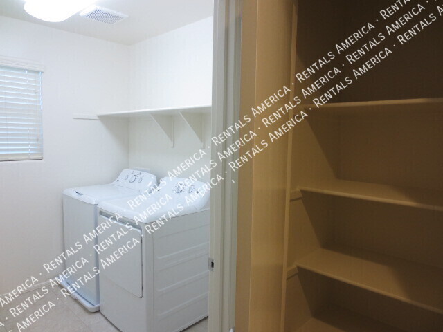 Building Photo - 2417 N 73rd Dr