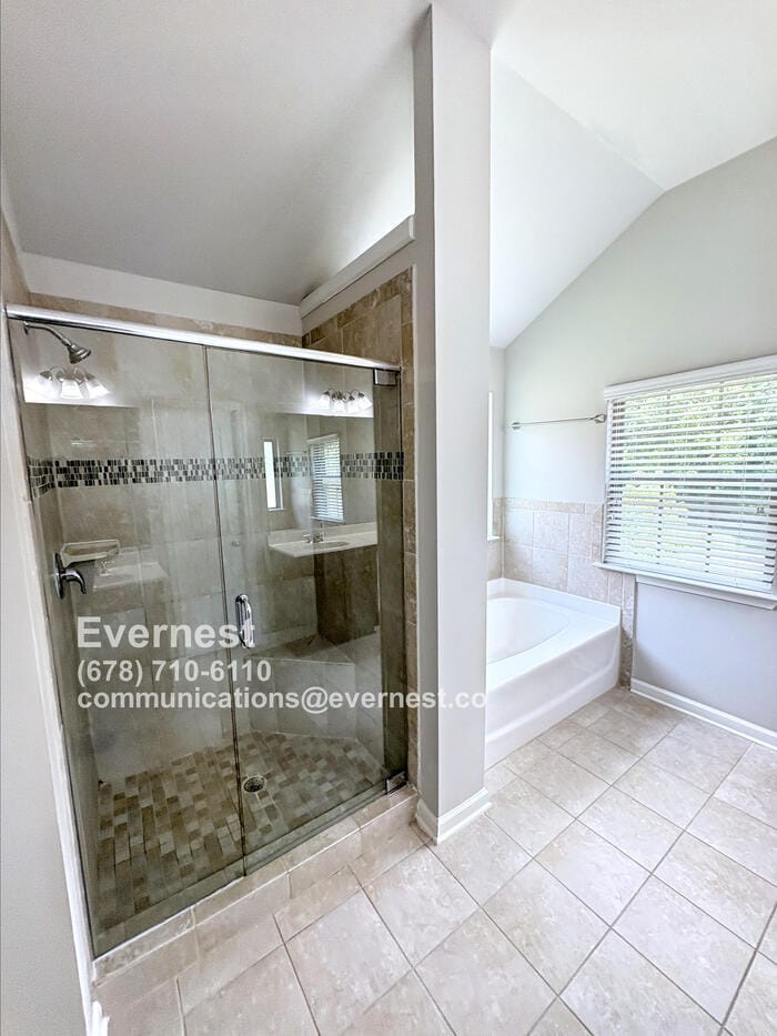 Building Photo - 144 Charolais Dr