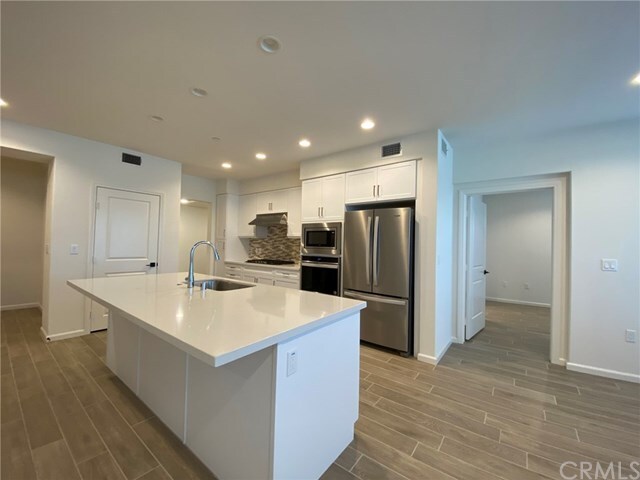 Building Photo - 220 Buena Vida Dr