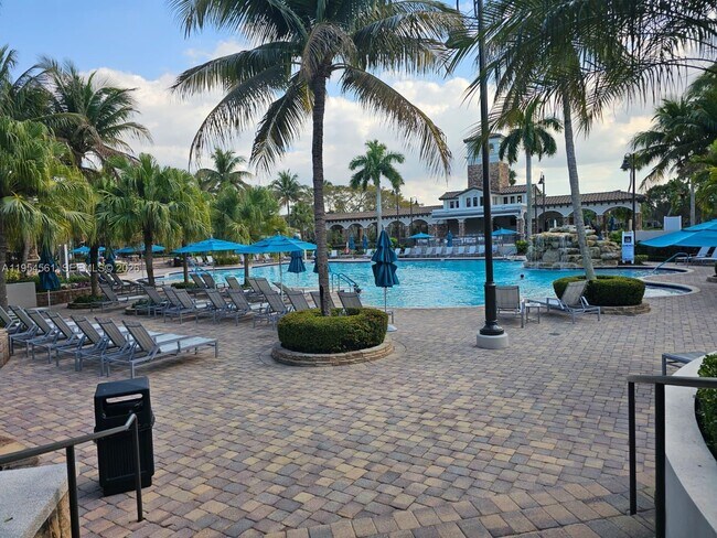 Building Photo - 8255 NW 128th Ln