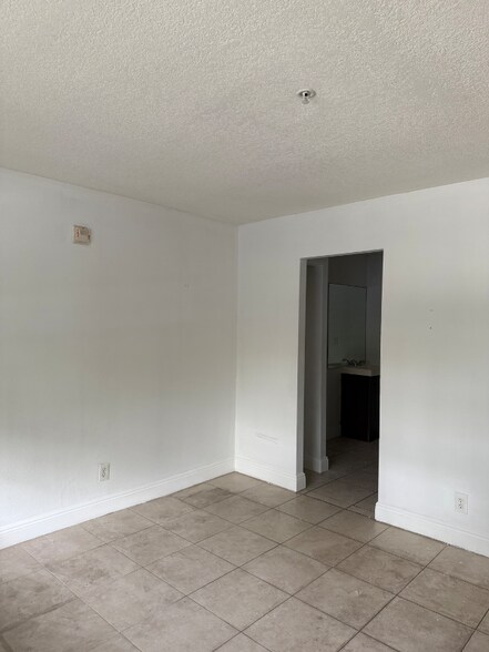 Building Photo - 4271 NW 5th St