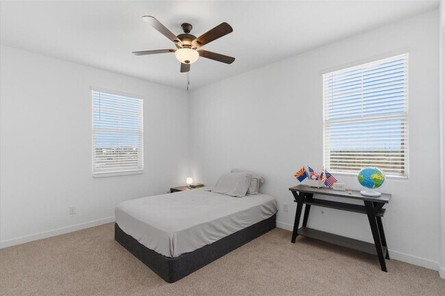 Building Photo - 5935 S Coyote Canyon