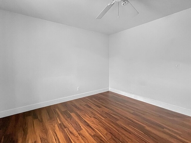 Building Photo - 1202 N Andrews Ave