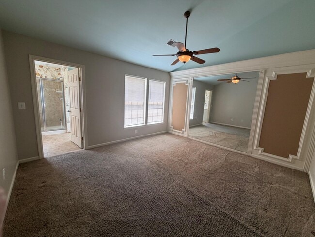 Building Photo - 701 Monroe Point Dr