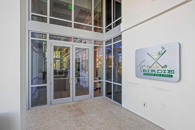 Building Photo - 220 Lake Shore Dr