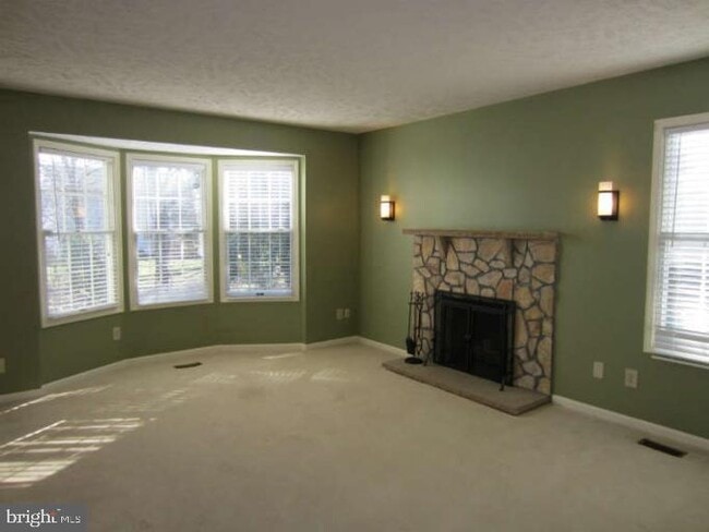 Building Photo - 12625 Thunder Chase Dr