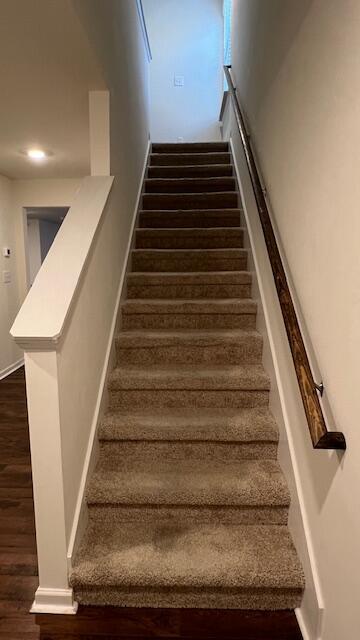 Building Photo - 3305 Serenity Dr NE