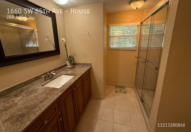 Building Photo - 1660 SW 65th Ave
