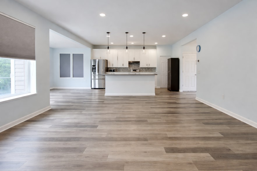 Building Photo - 403 McCormick Rd