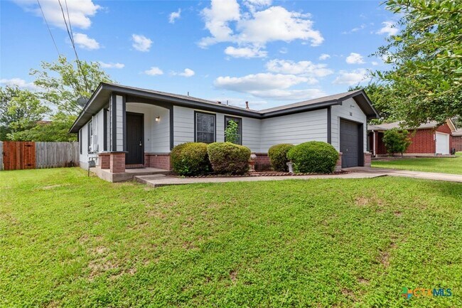 Building Photo - 112 James Lin Cir