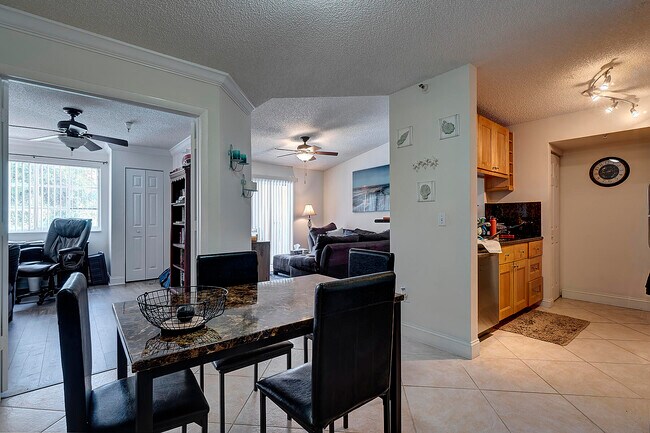 Building Photo - 103 Yacht Club Way