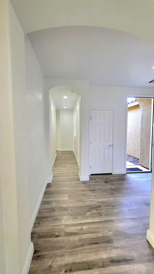 Building Photo - MAYFIELD RANCH ESTATES - N. Mayfield Ranch...