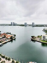 Building Photo - 1000 W Island Blvd