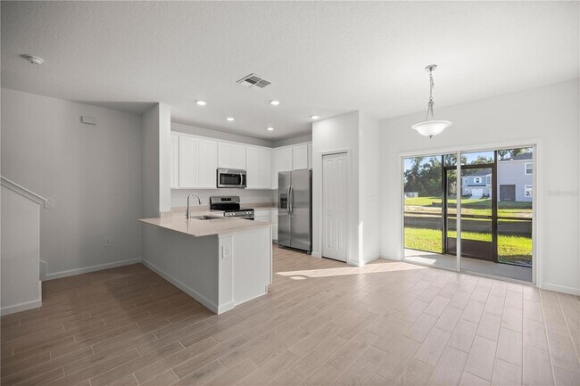 Building Photo - 3438 SE 37th Ct