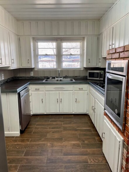 Building Photo - 3608 46th St