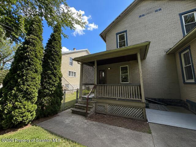 Building Photo - 607 Deacon St